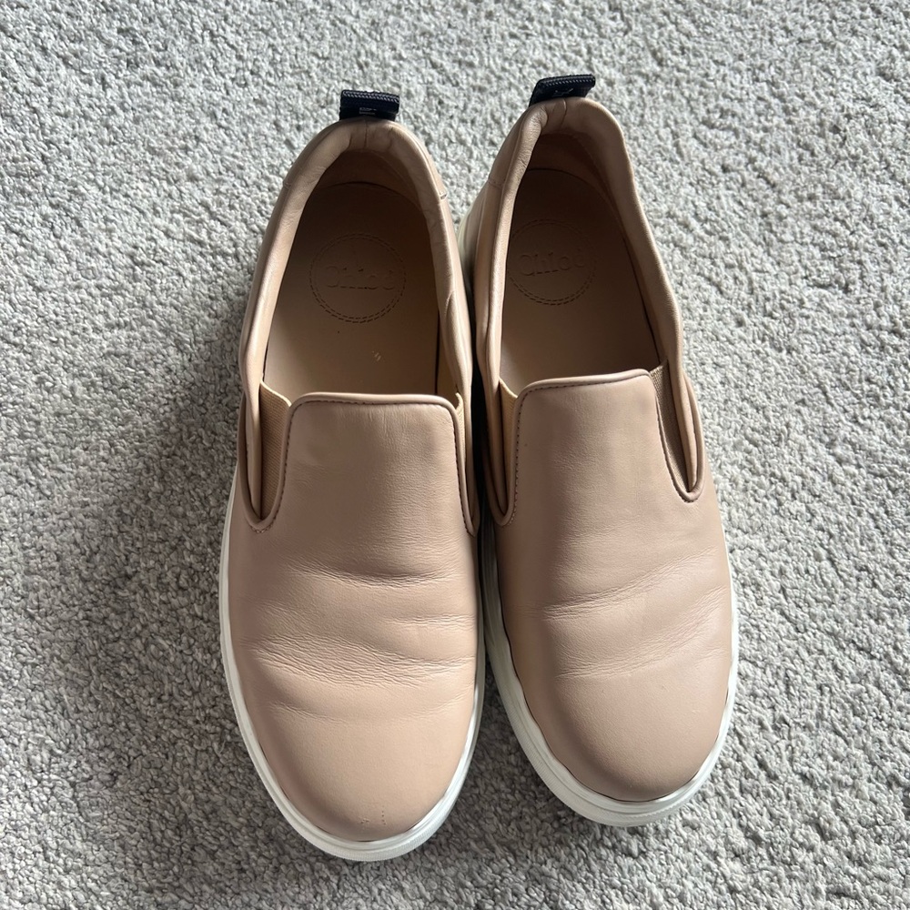 Chloé Tan Slip-On Sneakers with White Platform Soles - Picture 2 of 8